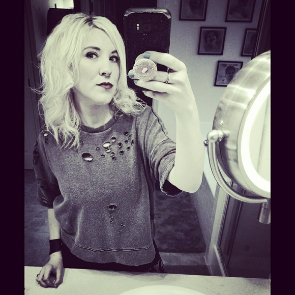 Meet your Posh Ambassador, Sherrod 🖤🤘 - Picture 4 of 7